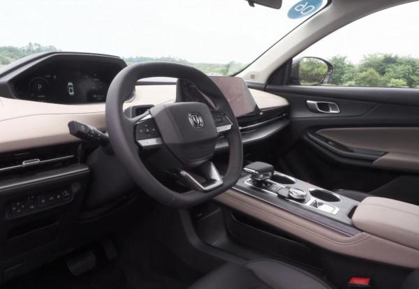 看得見更摸得著的提升,場地試第二代CS55PLUS 看得見更摸得著的提升,場地試第二代CS55PLUS