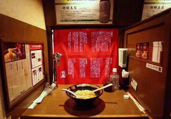 這24張照片告訴你，“日本”的奇特文化