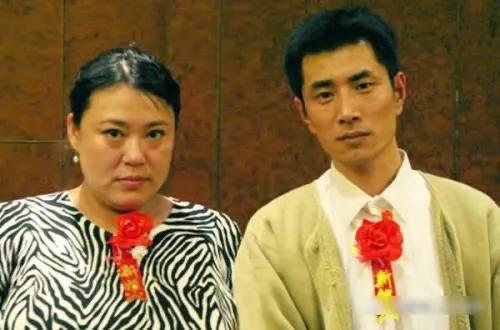 “莊嫂”李菁菁的幻滅史，和把她一步步推向“深淵”的鮮肉老公