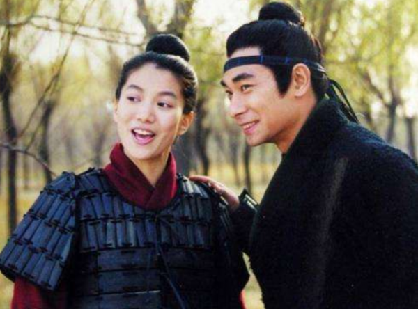 清朝有一個女子效仿花木蘭，女扮男裝去從軍，結果沒多久便懷孕了