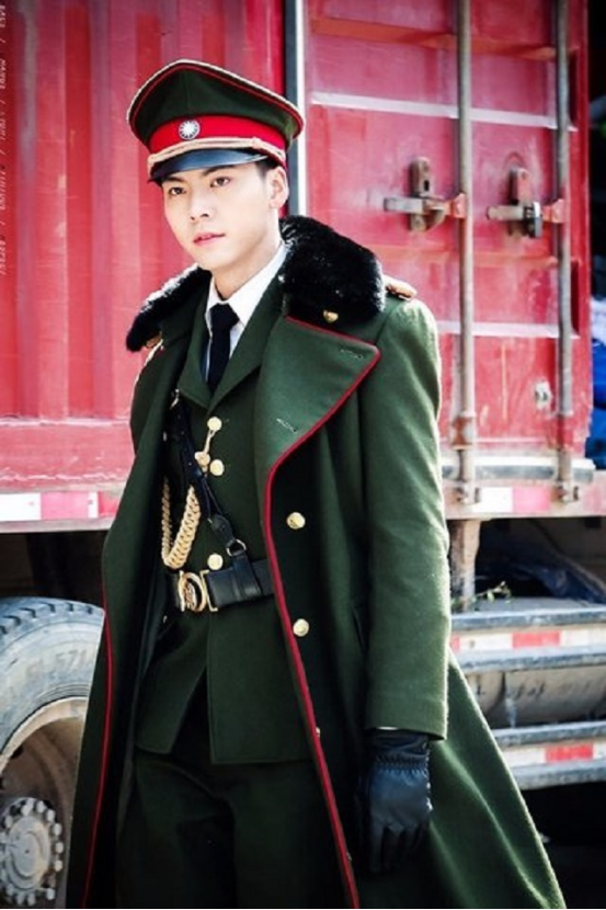 他是潛伏在張學良身邊的“紅色間諜”、周恩來的翻譯，後被處決