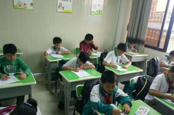 10月1日起,學科類輔導班可能全面取消,家長們一時不願接受事實 10月1日起,學科類輔導班可能全面取消,家長們一時不願接受事實