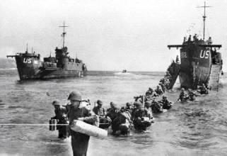 是誰給英美聯軍在諾曼底登陸的勇氣,為什麼丘吉爾一直反對登陸 是誰給英美聯軍在諾曼底登陸的勇氣,為什麼丘吉爾一直反對登陸