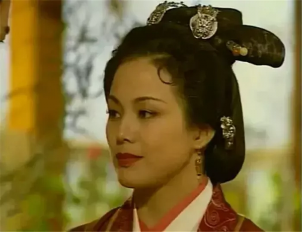 95版《神鵰俠侶》紅顏群像：&OpenCurlyDoubleQuote;李莫愁&rdquo;演技好，戲裡戲外情路坎坷