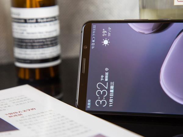 一臺六年前的華為Mate10Pro，放現在，相當於什麼價位的手機？