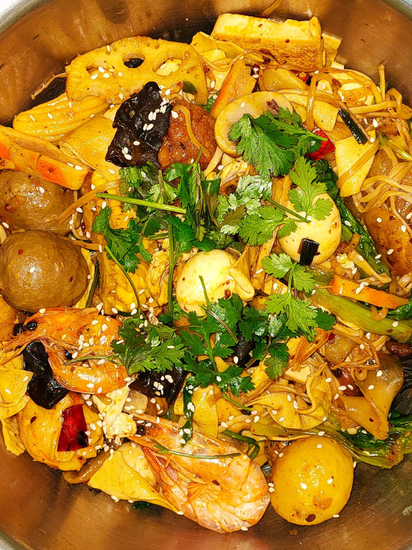 簡單幾步做好一盤麻辣香鍋,快速搞定一餐飯 簡單幾步做好一盤麻辣香鍋,快速搞定一餐飯