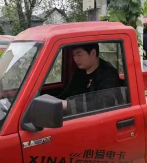 沒讓大衣哥失望!朱單偉科目一考96分,經紀人發影片祝賀 沒讓大衣哥失望!朱單偉科目一考96分,經紀人發影片祝賀