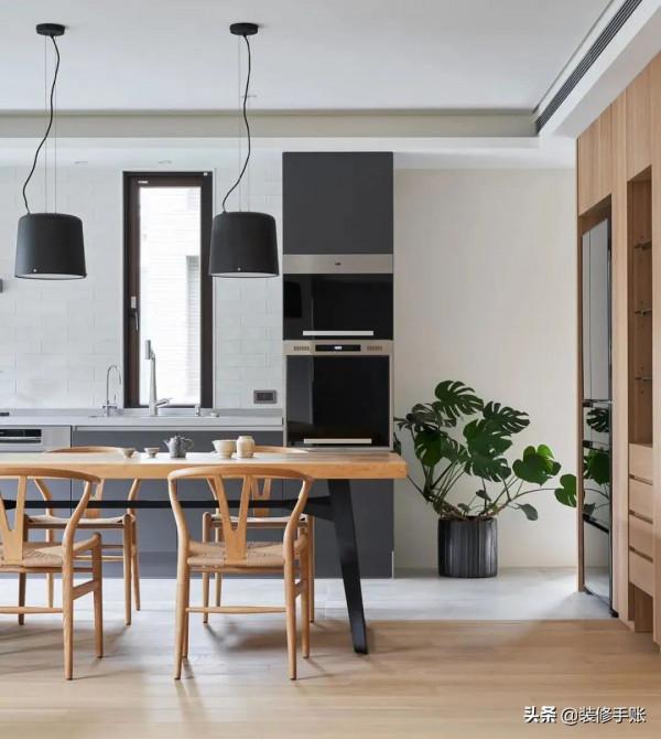 125.4平四口之家，木質營造清新自然氛圍，靜享家帶來的溫馨感