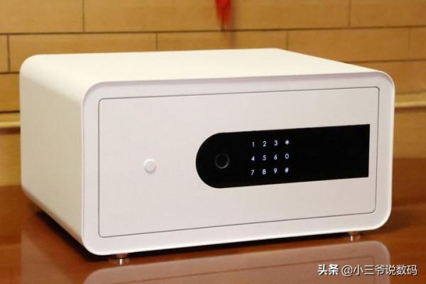 VOC智慧保管箱G300:貴重物品的智慧安全管家 VOC智慧保管箱G300:貴重物品的智慧安全管家