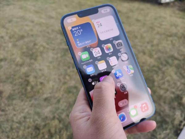 用iPhone的大學生，不能被評為貧困生合理嗎？