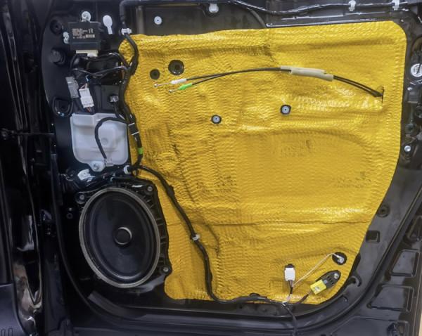 尋找安靜 鄭州環亞雷克薩斯LM3500H汽車隔音改裝大白鯊