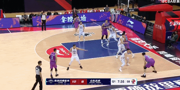 轉型成功後再度傷停!不愧是CBA格蘭特希爾啊 轉型成功後再度傷停!不愧是CBA格蘭特希爾啊