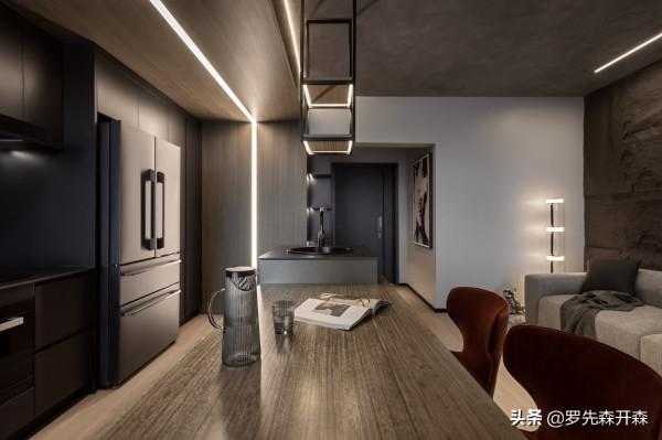 89㎡暗色主義裡隱藏的結構和意義；給空間一絲沉穩的氣息