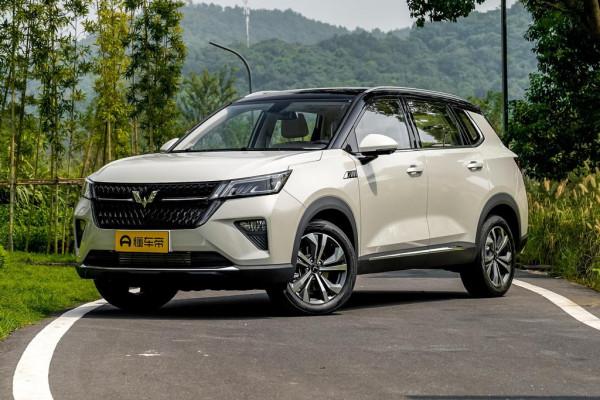 SUV有必要買省油的，五菱星辰空間大，價格經濟，懸架能軟硬調節