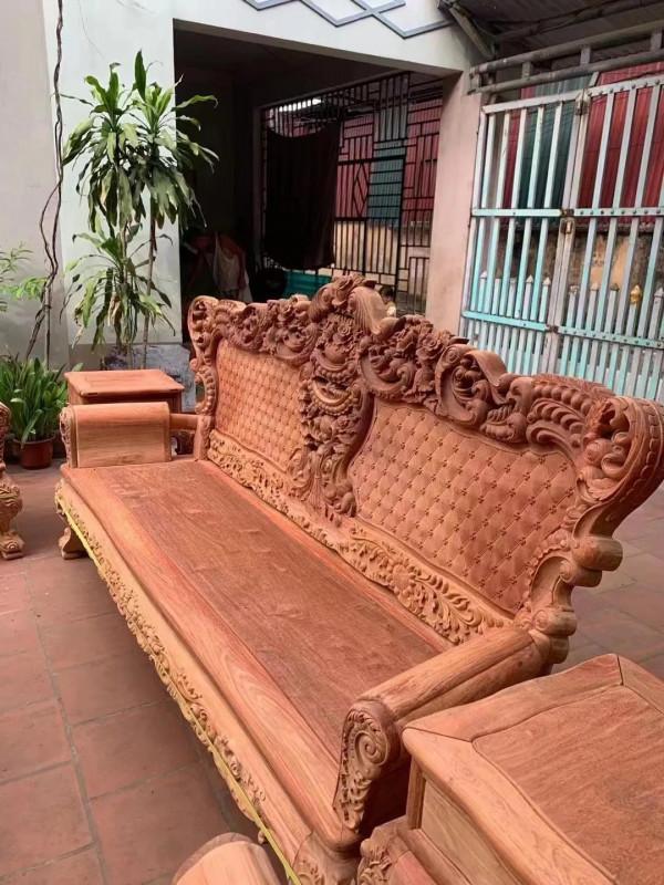 緬甸花梨歐式沙發十三件套，太大了，怎麼入戶是個問題