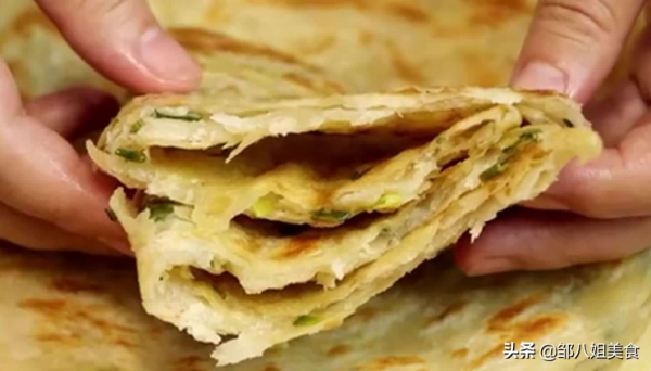 做死麵餅,牢記1個技巧,做好2個步驟,外酥裡軟放涼都不硬 做死麵餅,牢記1個技巧,做好2個步驟,外酥裡軟放涼都不硬