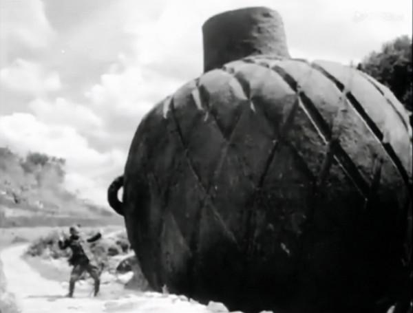 八路軍這次地雷戰，日軍被炸到抓狂，用一種可笑的方式排雷