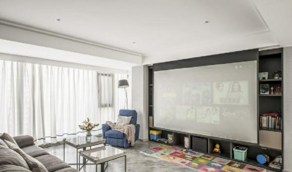 幸虧我醒悟及時，趁早將客廳改為書房，孩子學習習慣現在非常好