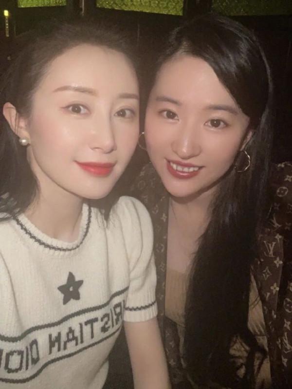 劉亦菲舒暢同框高調炫富!穿高奢大牌氣場全開,姐妹花顏值大暴擊 劉亦菲舒暢同框高調炫富!穿高奢大牌氣場全開,姐妹花顏值大暴擊