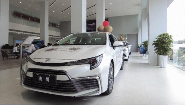 廣汽豐田凌尚成都到店，軸距加長至2750mm，安全配置挺高