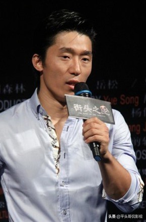 “武痴”嶽松,成就不高調性高,與“功夫巨星”的差距在哪裡? “武痴”嶽松,成就不高調性高,與“功夫巨星”的差距在哪裡?