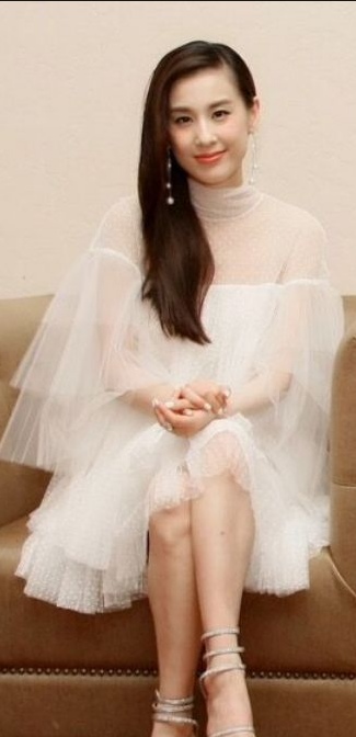 黃聖依美照一冊,欣賞 黃聖依美照一冊,欣賞