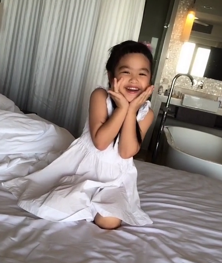 遺傳錯基因的星二代！明明媽媽是美人，他們卻挑著爸爸的缺點長