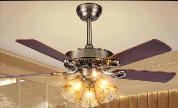 風扇燈值得買嗎?不如看完優缺點分析再決定 風扇燈值得買嗎?不如看完優缺點分析再決定