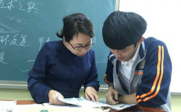 教育部針對“是否應該取消晚自習”給出答覆，家長表示終於放心了