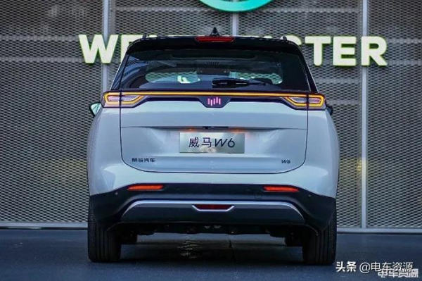 可以邊開車邊OTA的純電動車，威馬W6的智慧座艙有多厲害？