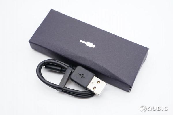 支援無線充電,綜合續航32小時,TOZO NC7真無線降噪耳機拆解 支援無線充電,綜合續航32小時,TOZO NC7真無線降噪耳機拆解