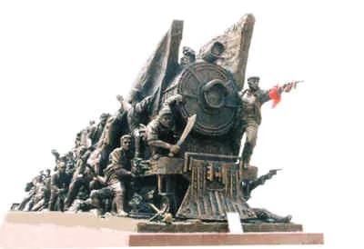 成立鐵道游擊隊,立功行賞卻嫌官職太小,逃離組織結局天壤之別 成立鐵道游擊隊,立功行賞卻嫌官職太小,逃離組織結局天壤之別