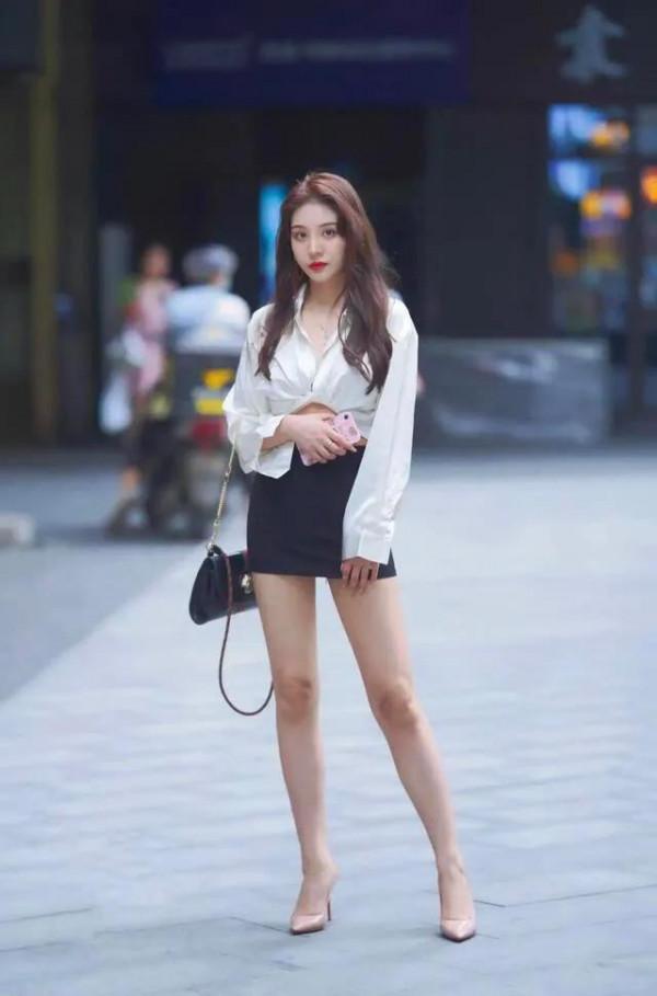 此腿只因天上有