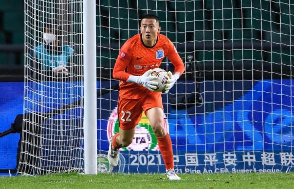 廣州城隊本輪5比0大勝國安，一人表現出色，幫助球隊零封對手