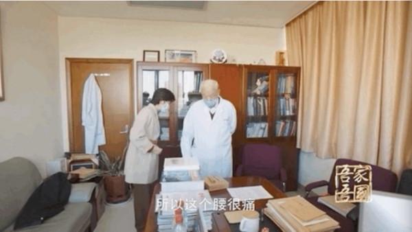 98歲堅持查房，這位院士拒絕申請專利，讓救命藥僅售290元還納入了醫保
