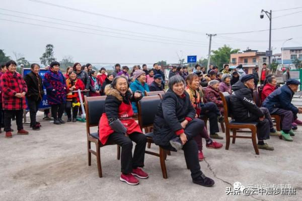 行走的風景——嶽池伏龍之二