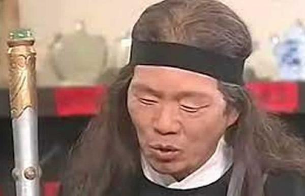 江毅:曾是港股貴公子,演柯鎮惡出名,不差錢卻為何一輩子不結婚 江毅:曾是港股貴公子,演柯鎮惡出名,不差錢卻為何一輩子不結婚