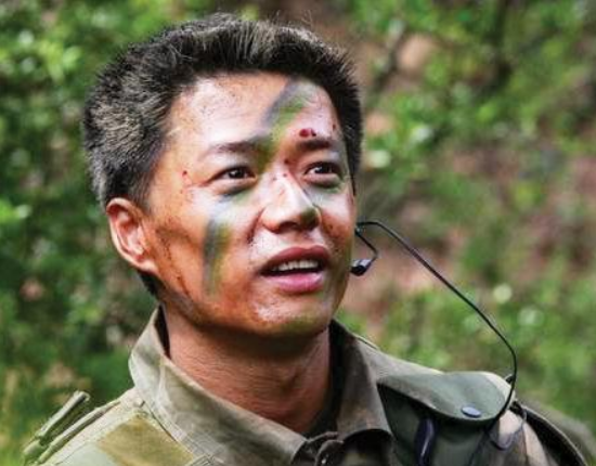 《士兵突擊》幕後:起初王寶強拒演許三多,徐帆出面將他一語點醒 《士兵突擊》幕後:起初王寶強拒演許三多,徐帆出面將他一語點醒