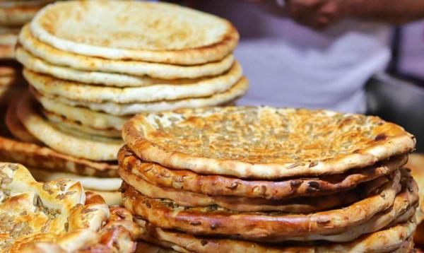 新疆小饢餅搭乘電商平臺這輛快車，正在走向全國