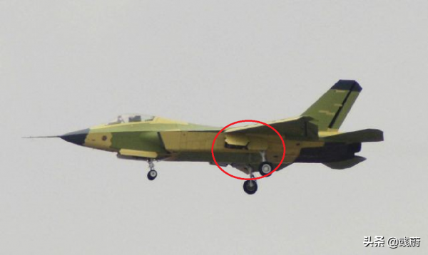 殲35只有主彈艙，沒有格鬥彈艙的問題，這樣的天才設計可以嗎？