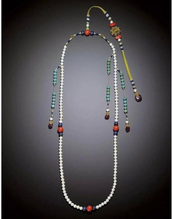 項鍊就是一條大金鍊子？那是你沒見過古代土豪們的項鍊