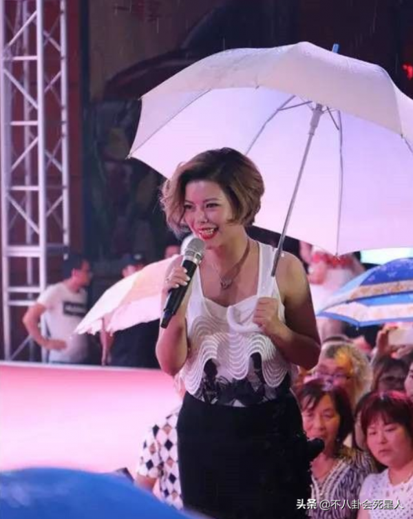 這6位歌手,靠一首歌吃一輩子,農民工因此賺上億元還買豪車 這6位歌手,靠一首歌吃一輩子,農民工因此賺上億元還買豪車