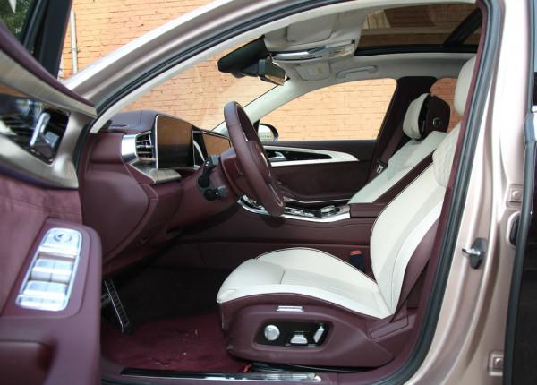 低調奢華有內涵，開這些車的人多半深藏不露，裡子面子都不缺