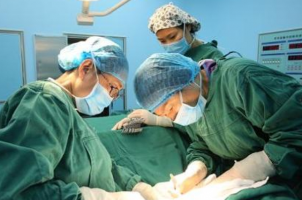 醫院為什麼要安排男醫生進婦產科，難道不會尷尬嗎？真相來了