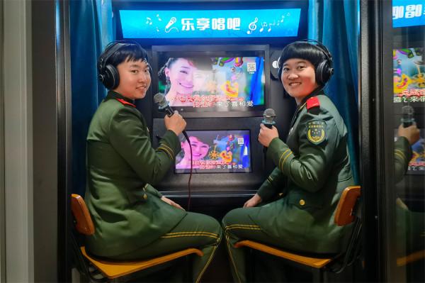 新年將至，看戰友們如何&OpenCurlyDoubleQuote;花式&rdquo;拜年