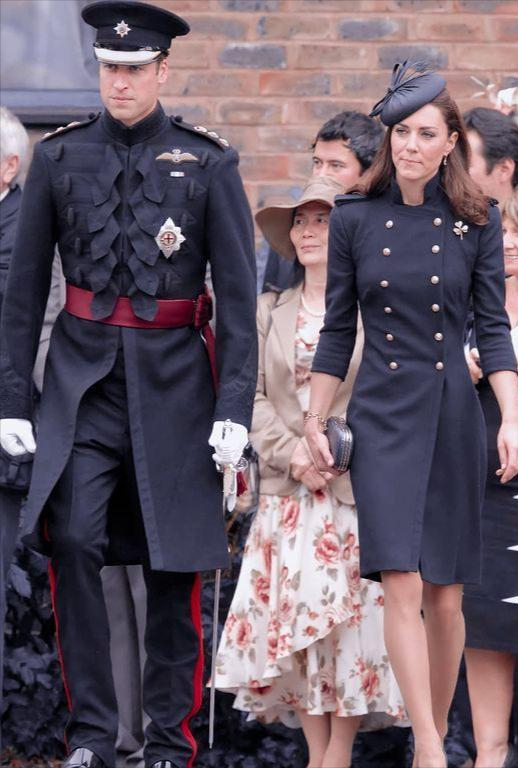 凱特冬季穿大衣還要光腿,氣質復古優雅,生完娃也不怕凍 凱特冬季穿大衣還要光腿,氣質復古優雅,生完娃也不怕凍