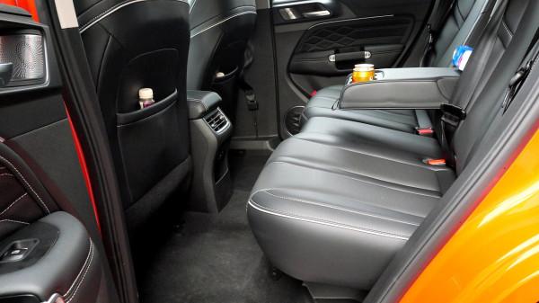 坦克300千里大奔襲 雲貴高原風景好，夠硬更好玩！