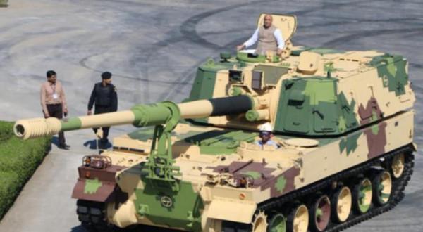 在中印邊境炫耀新火炮，印軍看了珠海航展才知道這純粹是討打