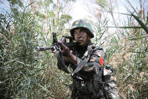 軍旅人生丨“全能魔鬼教頭”劉近:忠誠赤膽鑄就“特戰尖兵” 軍旅人生丨“全能魔鬼教頭”劉近:忠誠赤膽鑄就“特戰尖兵”
