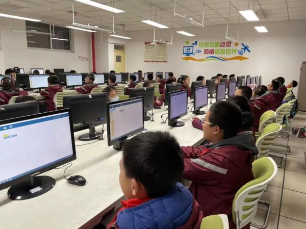 ENJOY AI Online-陝西省青少年創意程式設計與智慧設計大賽成功舉辦